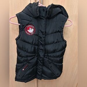Girls Black Puffer Fleece Lined Vest